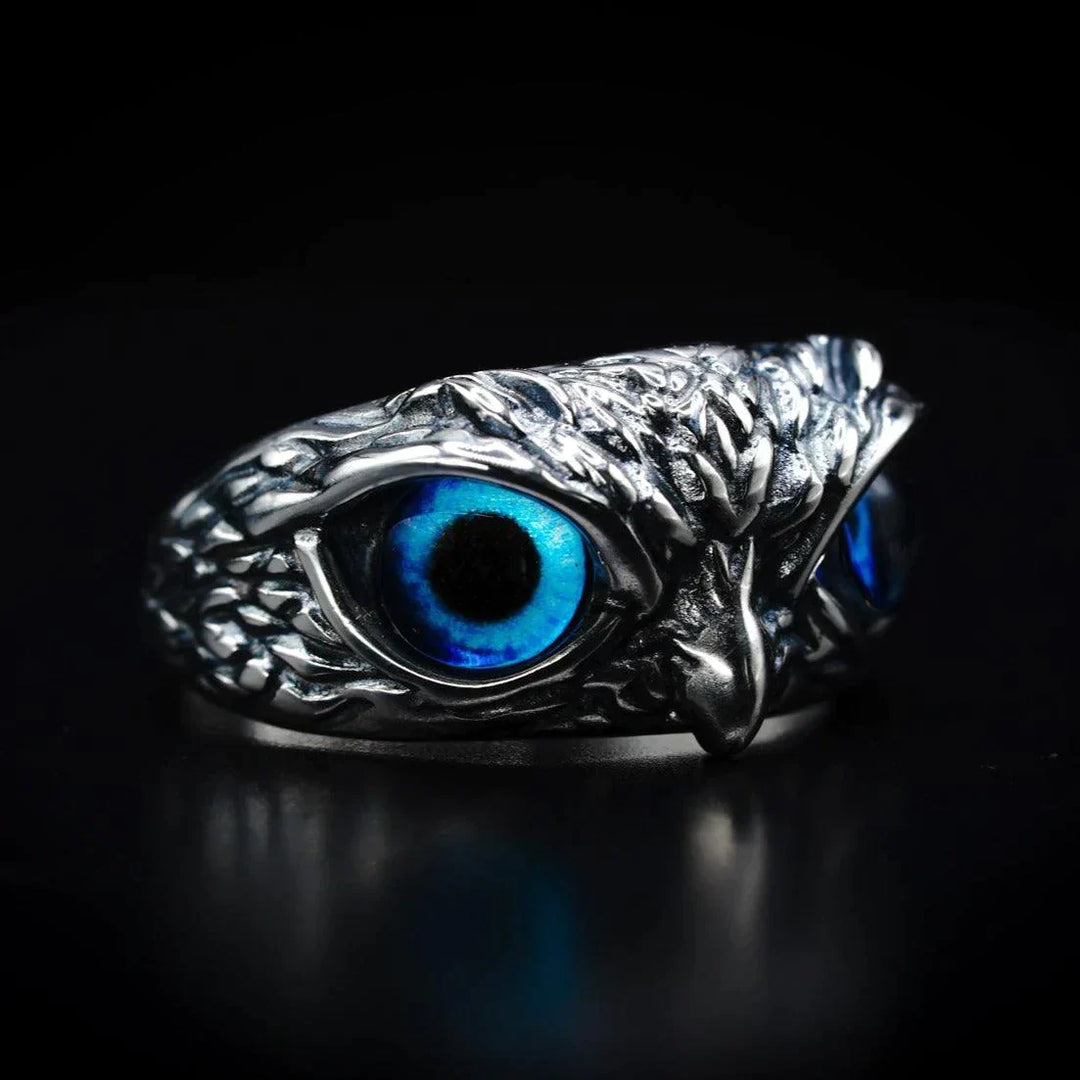 Eleganter Damen-Silberring mit Eulenauge-Motiv, handgefertigt und verstellbar, perfekter Statement-Schmuck.