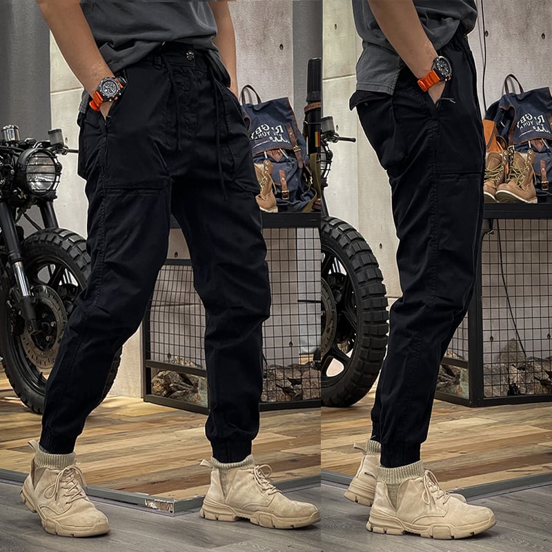 Funktionale Herren Cargohose mit vielen praktischen Taschen. Robuste Stretchhose, perfekt für Outdoor und Alltag.