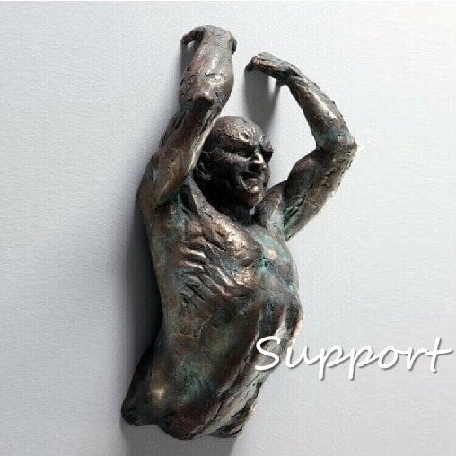 Exklusive Harz-Wandfigur, abstrakte Kunstskulptur als eindrucksvolle Wanddekoration für Ihr Zuhause.