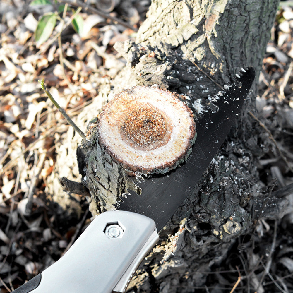 Ergonomische Klappsäge mit SK5 Stahlklinge. Vielseitiges Gartenwerkzeug für Holzarbeiten & Baumschnitt.