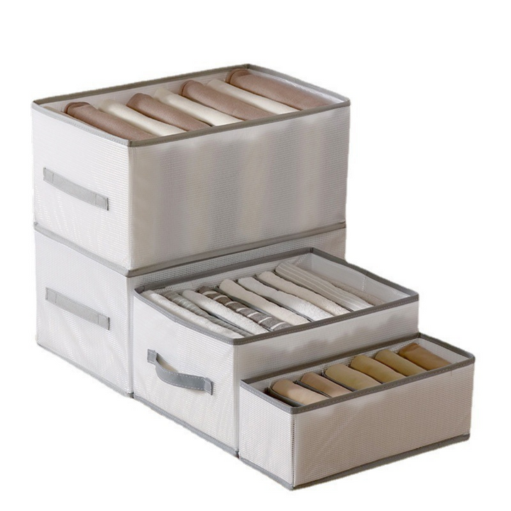 Praktische Fächerbox für den Kleiderschrank: Die faltbare Aufbewahrungsbox schafft Ordnung in Schubladen.