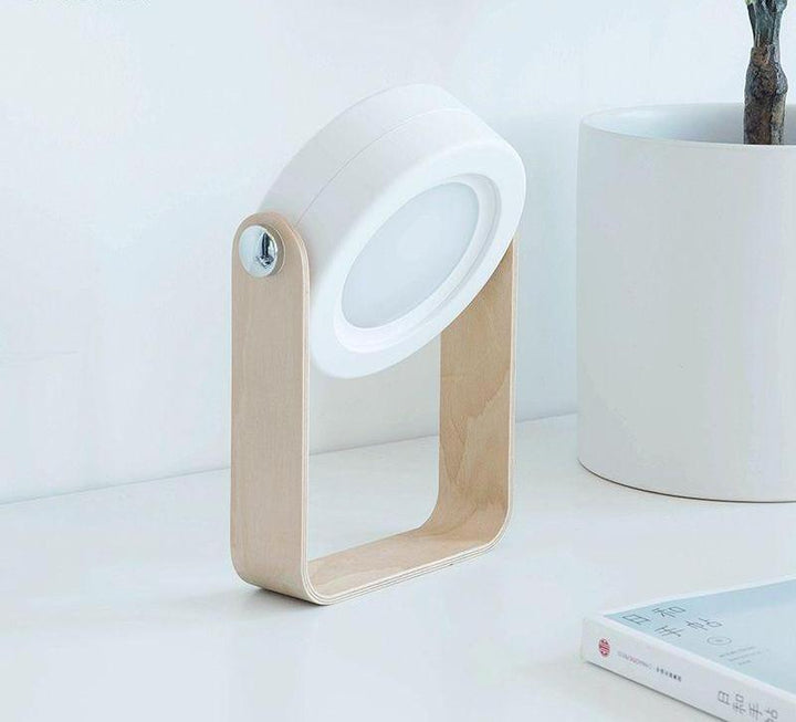 USB aufladbare LED-Laterne (Grau/Weiß) mit Ladekabel. Perfektes Notlicht & Reiseausrüstung.