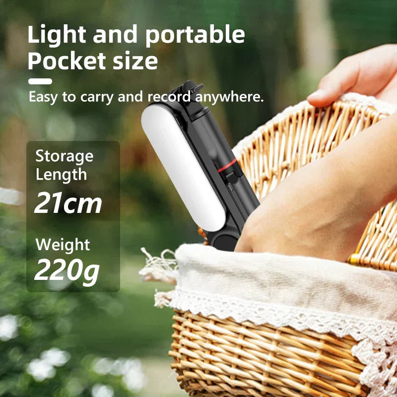 Robuster Selfie Stick Stativ mit integrierter LED-Beleuchtung & Bluetooth-Fernbedienung. Stabilität für perfekte Fotos & Videos.