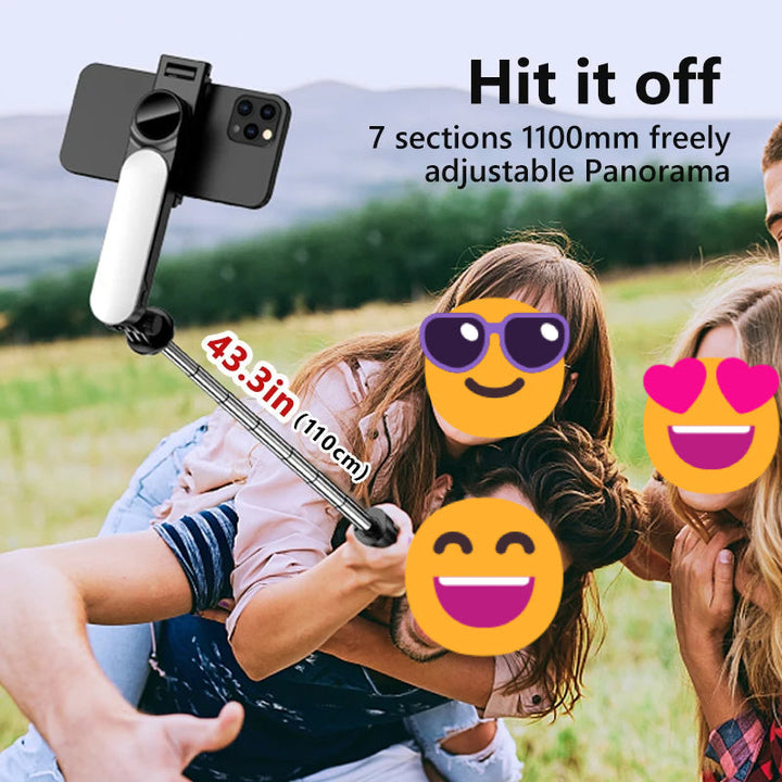 Premium faltbarer Selfie Stick Stativ mit leistungsstarker Beleuchtung & Bluetooth für Content Creator. Freihändige Aufnahmen.