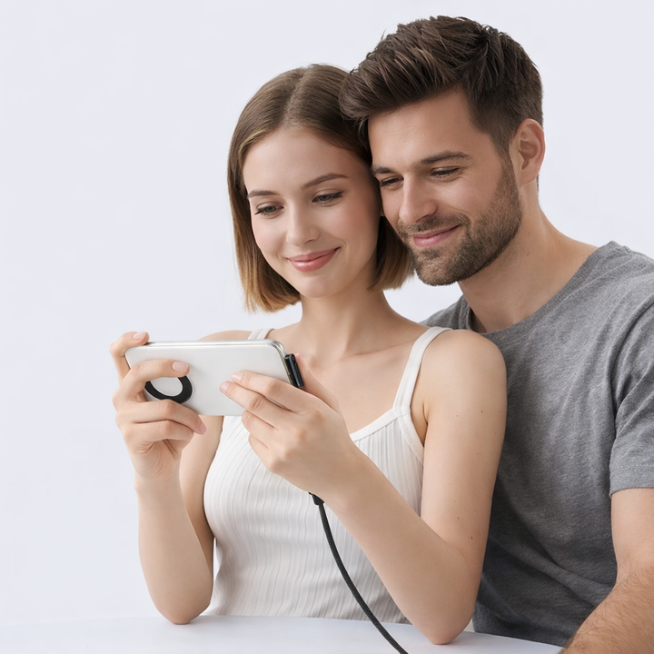 Kompaktes, faltbares Schnellladekabel mit Handyständer. Praktisches Smartphone-Zubehör für unterwegs.