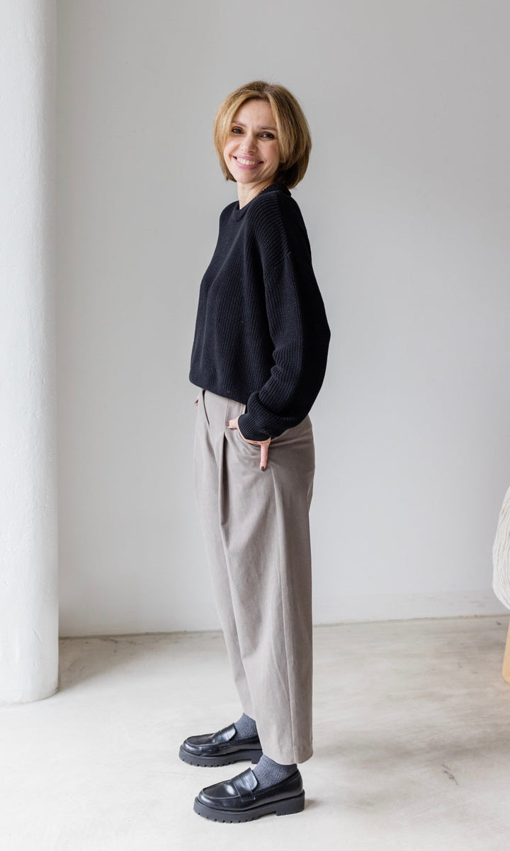 Zeitlose Eleganz: Damen Bundfaltenhose Mélange, ideal für Business, Alltag & formelle Anlässe.