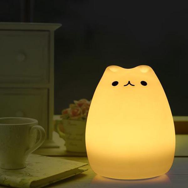 Tragbares LED Katze Nachtlicht aus Silikon, mit Touch-Steuerung & Farbwechsel, ideal als Schlafzimmerlicht.