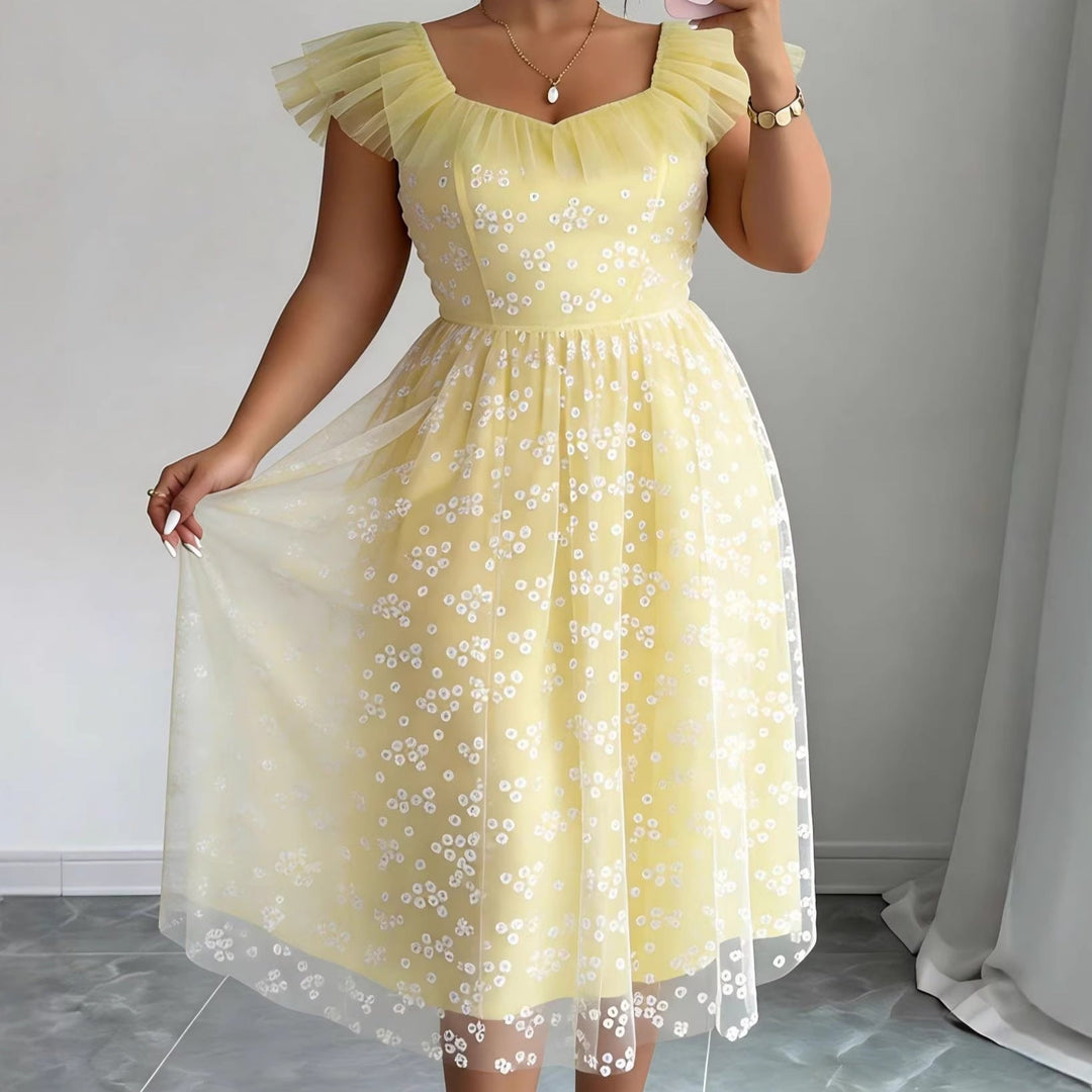 Festliches Damen Blütenkleid mit eleganten Tüllärmeln, ideal für Hochzeitsgäste und besondere Anlässe.