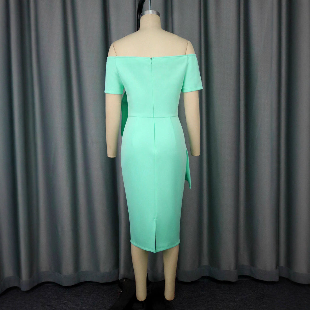 Stilvolles Damen Abendkleid in Figurbetont-Passform, mit eleganten asymmetrischen Rüschen, ein Must-have für Feste.