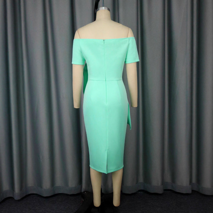 Stilvolles Damen Abendkleid in Figurbetont-Passform, mit eleganten asymmetrischen Rüschen, ein Must-have für Feste.