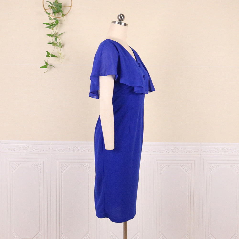 Figurbetontes Partykleid für Damen, mit femininen Rüschen und tiefem V-Ausschnitt, ideal für Sommerabende.