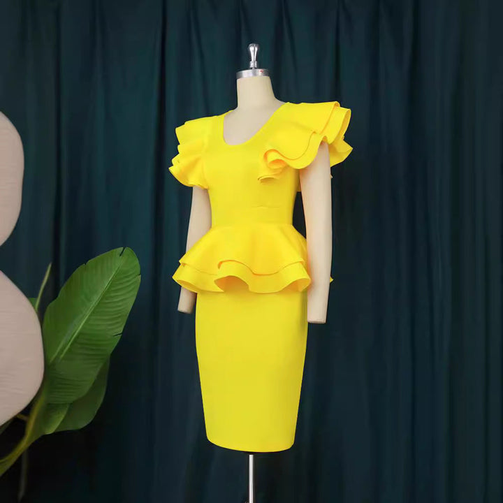 Elegantes figurbetontes gelbes Rüschenkleid für Damen, perfektes Partykleid mit verführerischem Schnitt.