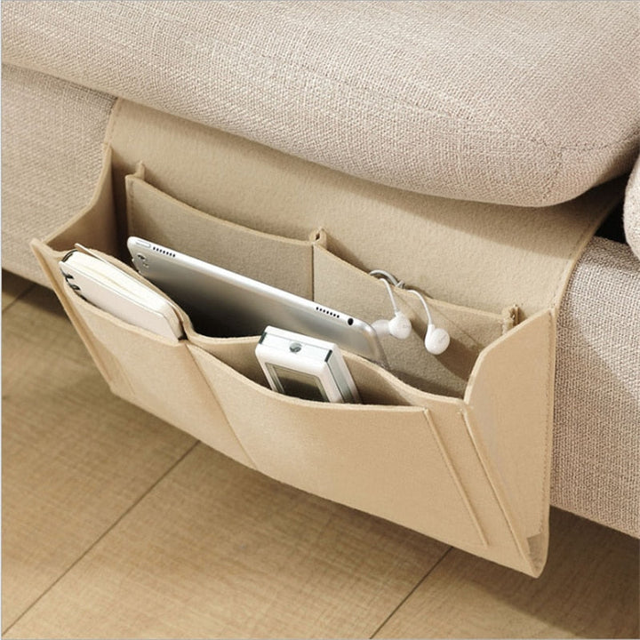 Handlicher Bett-Organizer aus Filz für Smartphone, Tablet und Ladekabel. Alles ordentlich und schnell zur Hand.