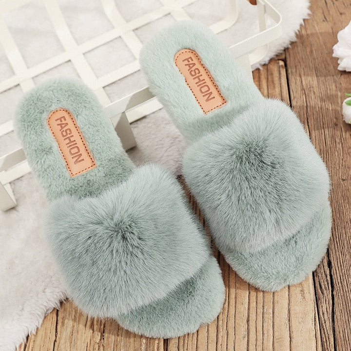 Bequeme Damen Winter Hausschuhe als Fußwärmer für Komfort und Gemütlichkeit in den eigenen vier Wänden.