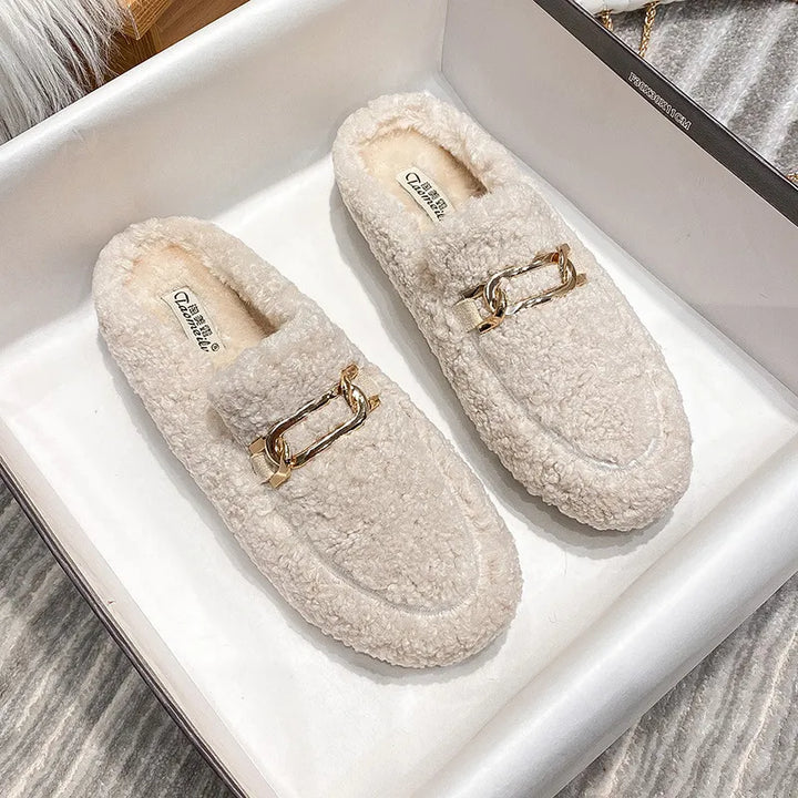Detailreicher Damen Winter Loafer, weich und warm, perfekter Winterschuh für Komfort und Stil.