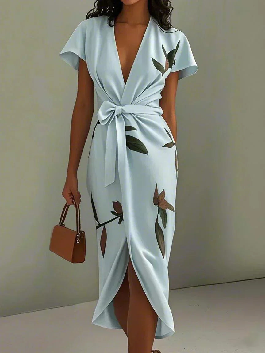 Damen Maxikleid, fließend und elegant. Ein chices Sommerkleid oder festliches Abendkleid mit zeitlosem Flair.
