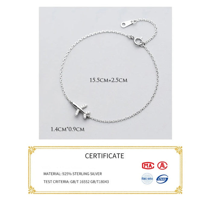 Hochwertiges 925 Sterlingsilber Armband mit detailliertem Flugzeug-Anhänger für stilvolle Reisefans.