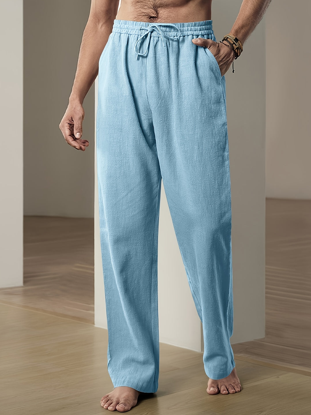 Atmungsaktive Herren Casual Hose für den Sommer, aus leichtem Stoff mit praktischem Kordelzug. Perfekt für Hitze.