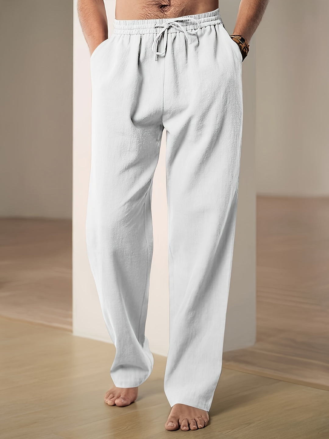 Leichte, atmungsaktive Herren Sommerhose mit Kordelzug für Alltag und Freizeit. Hoher Tragekomfort garantiert.