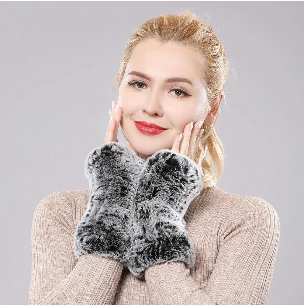 Hochwertige fingerlose Damenhandschuhe, kuschelige Winteraccessoires, praktisch & elegant.