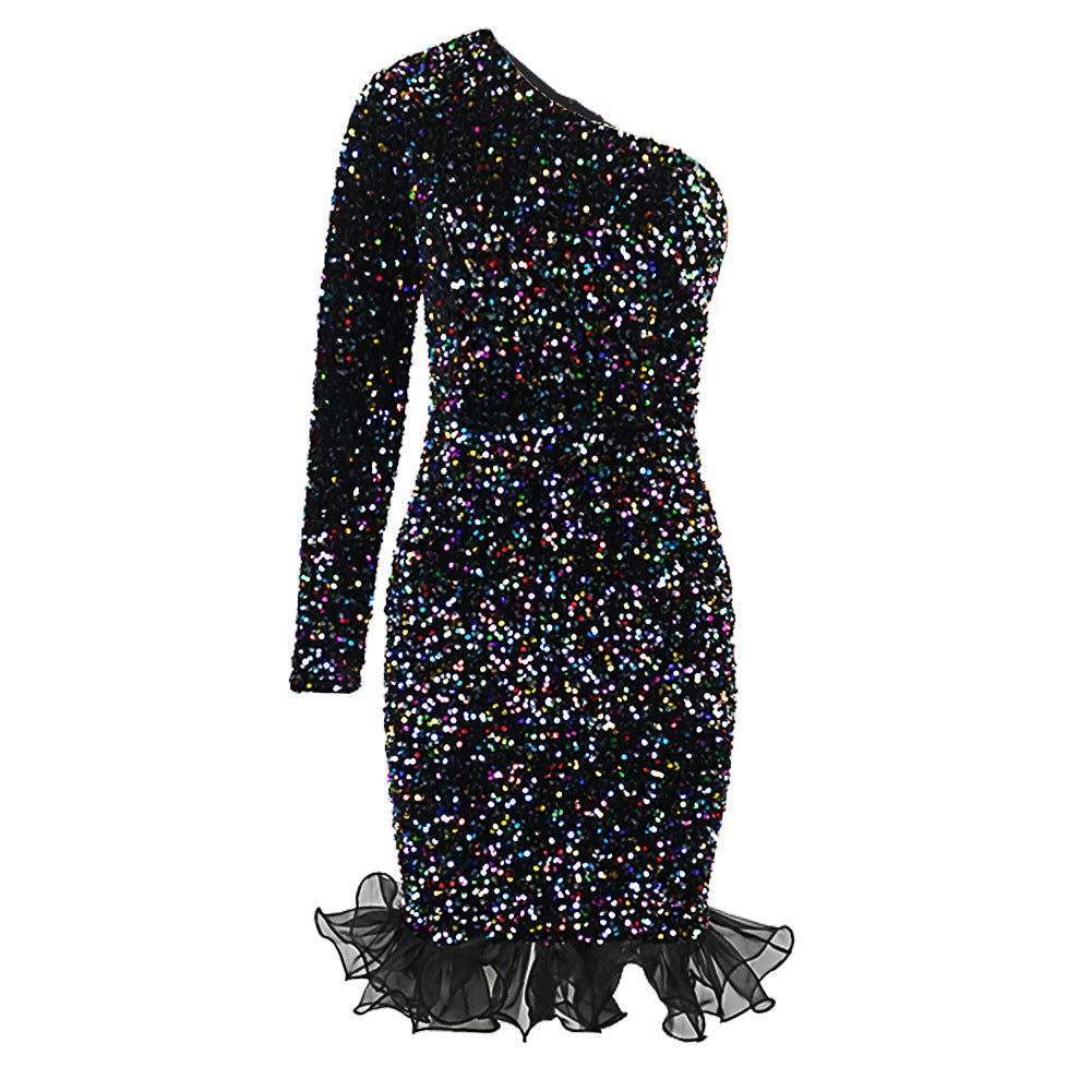Schimmerndes Pailletten-Abendkleid für Damen. Festliches Partykleid für Gala & Hochzeiten. Elegant & modern.