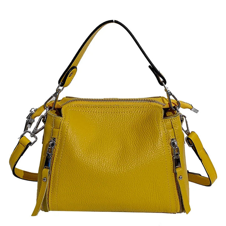 Damentasche als vielseitiger Begleiter. Klassische Handtasche für Shopping und Freizeit.