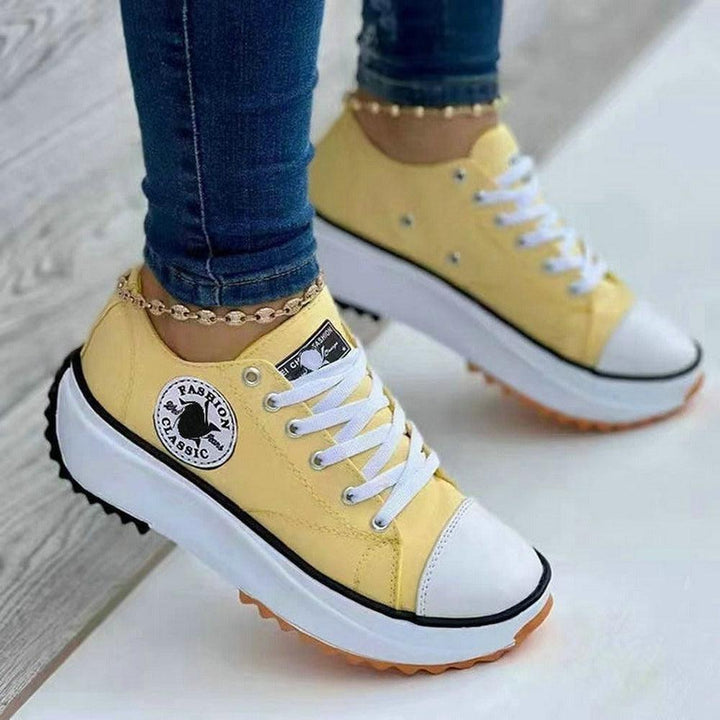 Trendige Damen Sportschuhe: Grüne oder gelbe Sneaker mit hohem Komfort für aktive Frauen. Modisch & bequem.