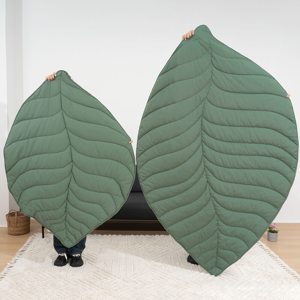 Waschbare Kuscheldecke Blattform, weich, gemütlich, für glückliche Haustiere.