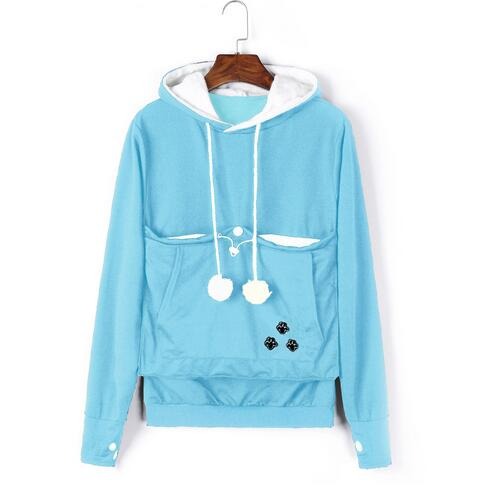 Moderner Damen Hoodie mit integrierter Kuscheltasche, bietet Komfort und Stil für Katzenmütter und ihre Lieblinge. Warm.