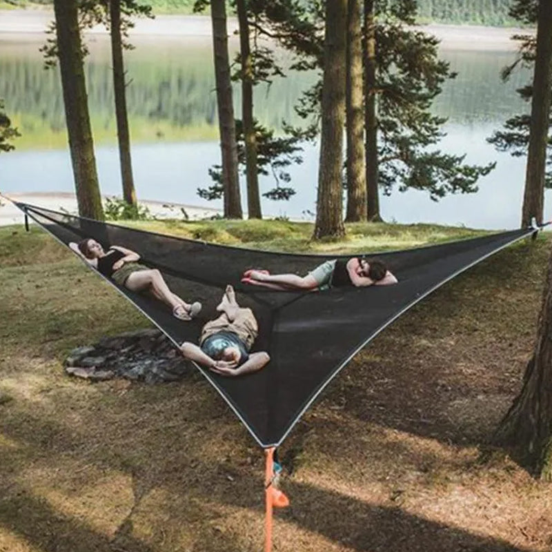 Große Hängematte für Gruppen-Camping & Outdoor-Aktivitäten. Als Baumzelt nutzbar, für unvergessliche Abenteuer.