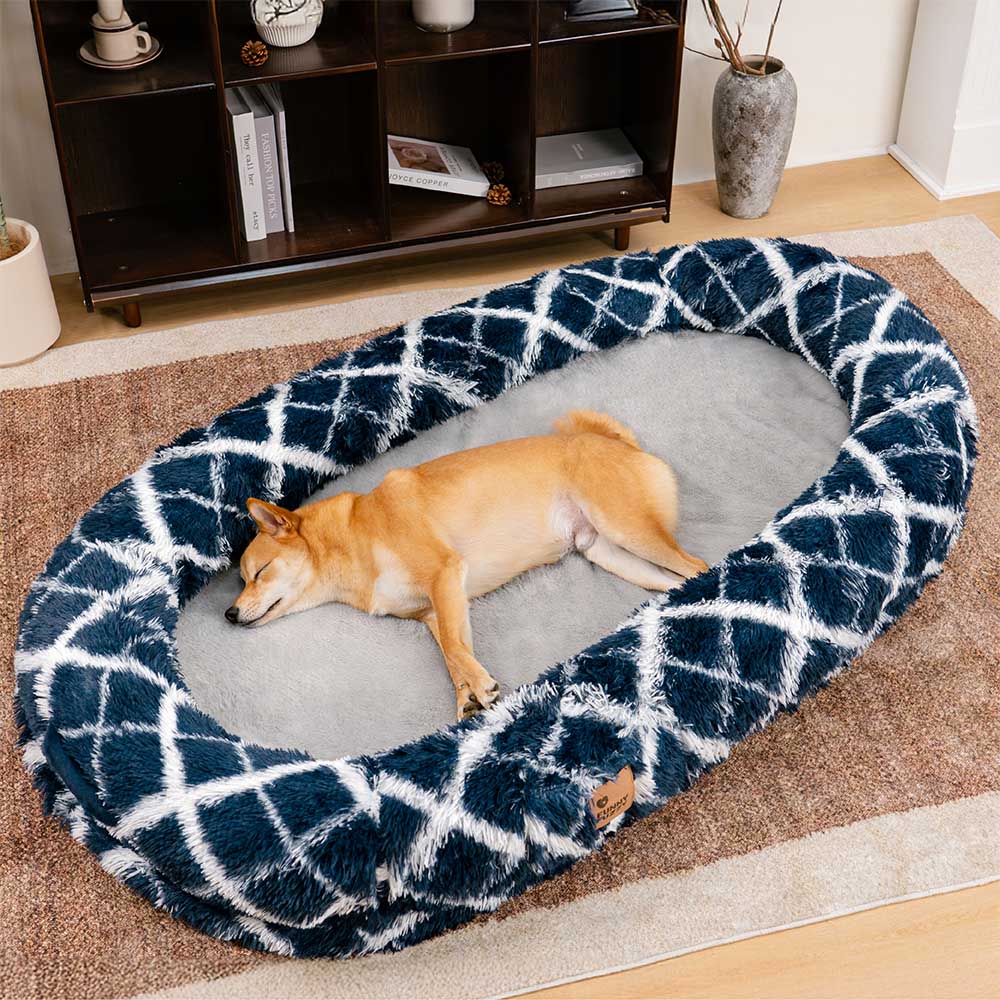 Weiches, waschbares Hundebett, geräumig und tief. Eine Wohlfühloase für Mensch und Tier.