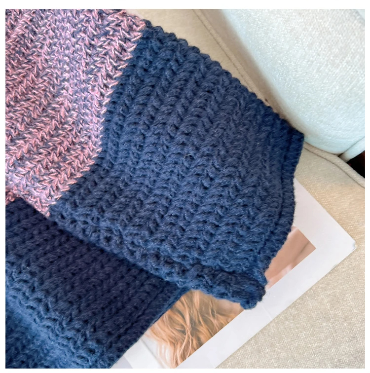 Damen Pullover in Übergröße, Loose Fit. Gemütliches Farb-Patchwork für bequeme Herbst-Looks.