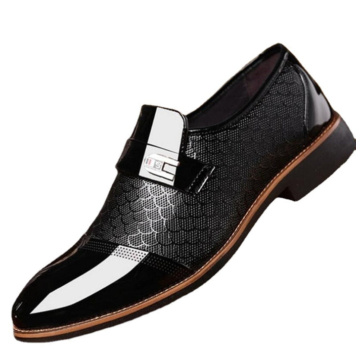 Elegante Herren Anzugschuhe mit auffälligem Glanz, ideal für formelle Looks und smarte Männer Mode.