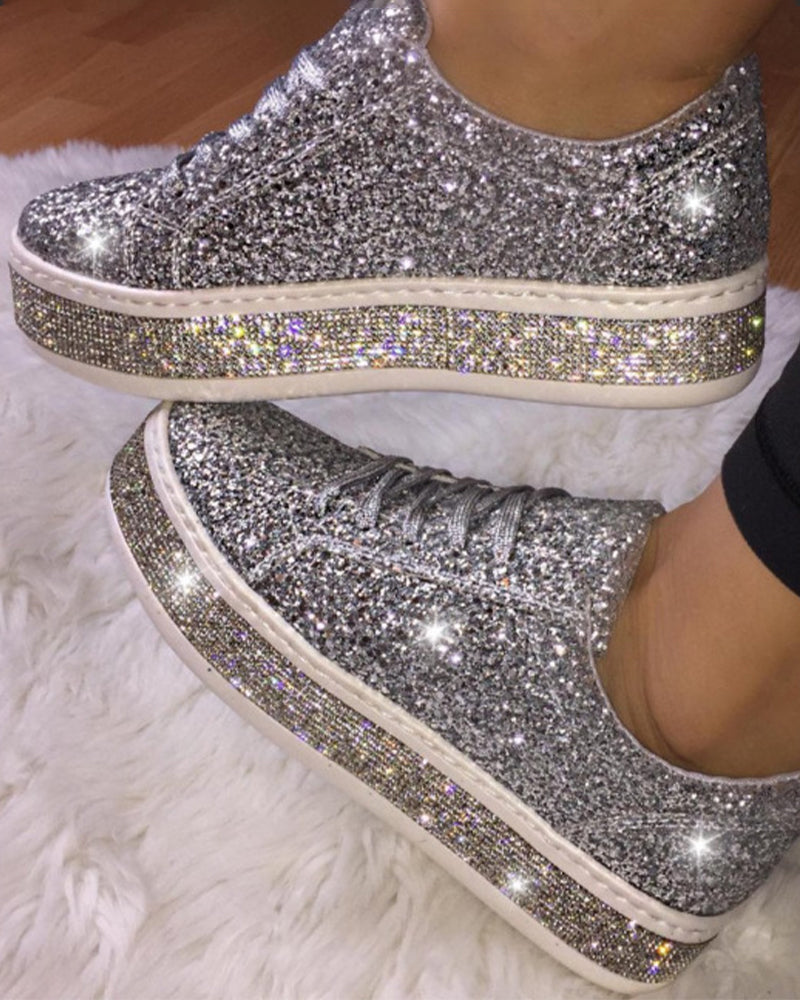 Glamouröse "Sienna" Plateau-Glitter Damensneaker, ideal für stilvollen Alltagskomfort.