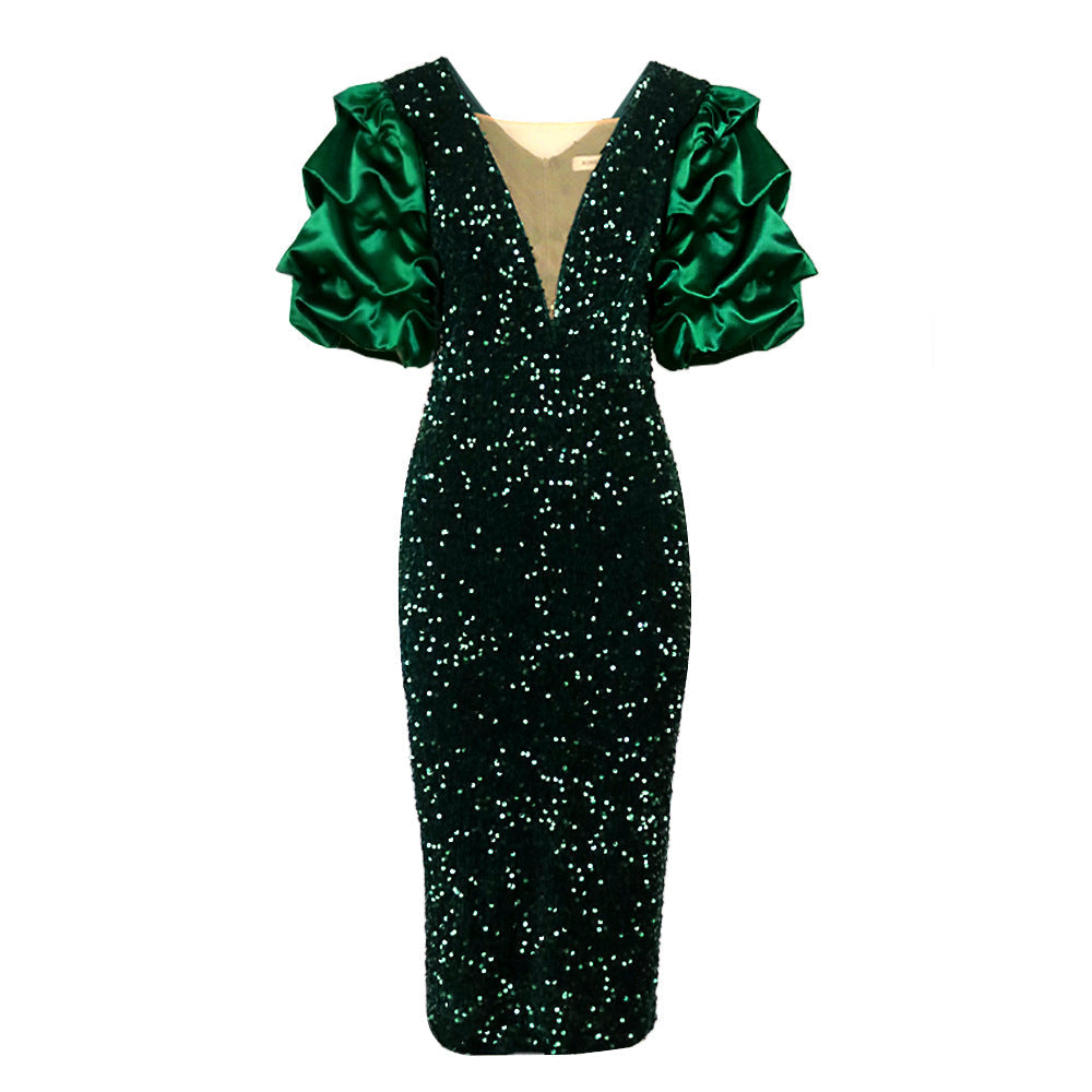 Glanzvolles Damen Partykleid mit allover Glitzer, verführerischem V-Ausschnitt & modischen voluminösen Ärmeln.