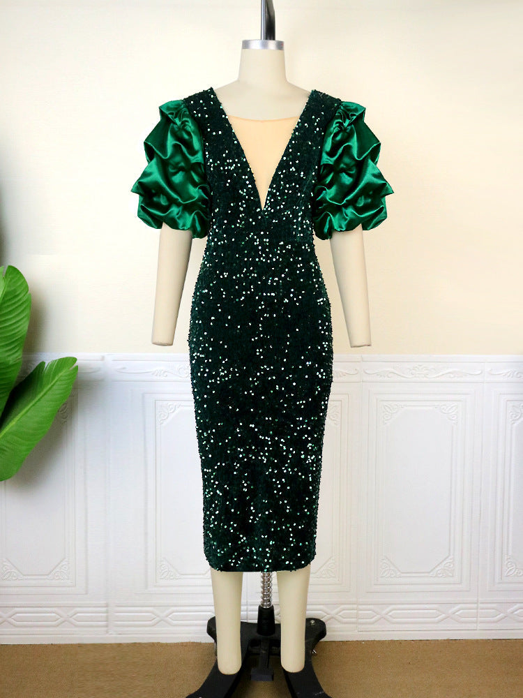 Festliches Damen Glitzerkleid, elegant mit V-Ausschnitt und stilvollen voluminösen Ärmeln, perfekt als Cocktailkleid.
