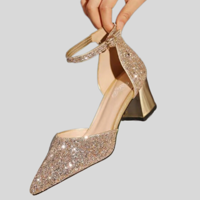 Bequeme Glitzer High Heels mit Knöchelriemen für Damen. Diese eleganten Party-Schuhe sind ein Blickfang.