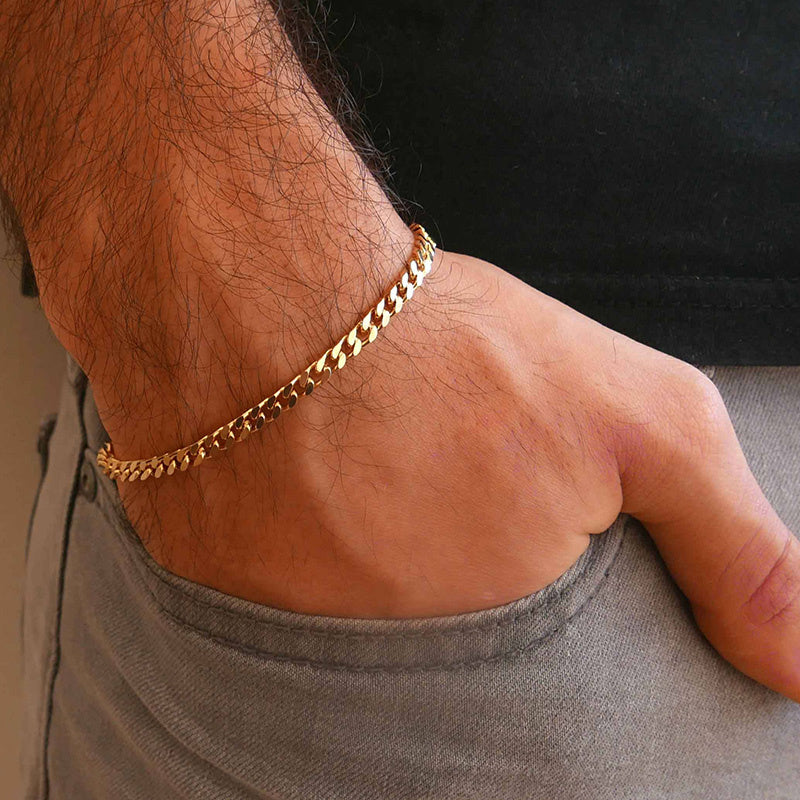 Markantes Panzerkettenarmband aus hochwertigem Edelstahl, unisex, Gold-Finish, strapazierfähig.