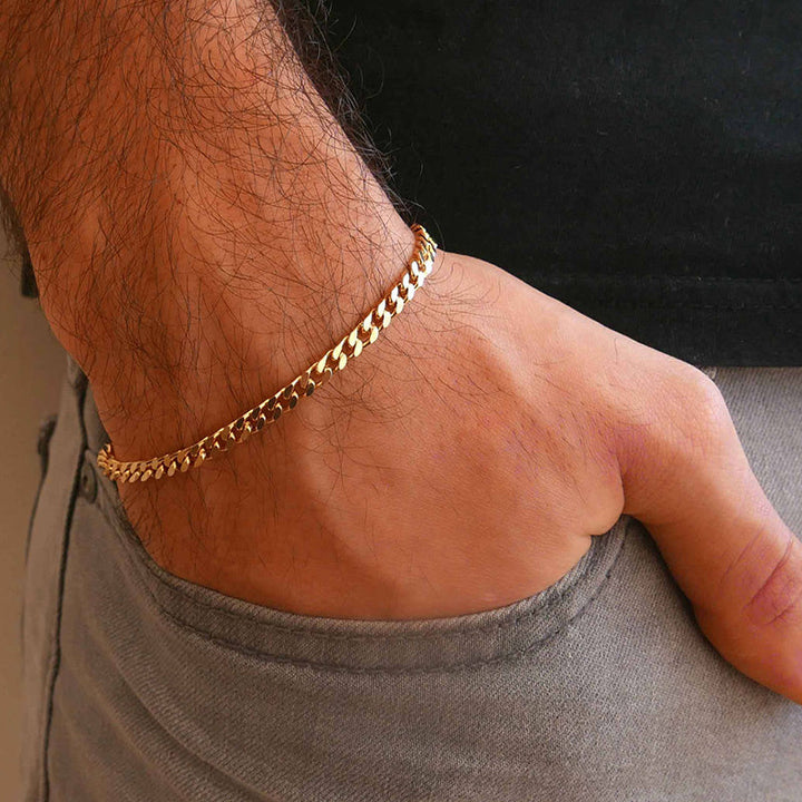 Markantes Panzerkettenarmband aus hochwertigem Edelstahl, unisex, Gold-Finish, strapazierfähig.