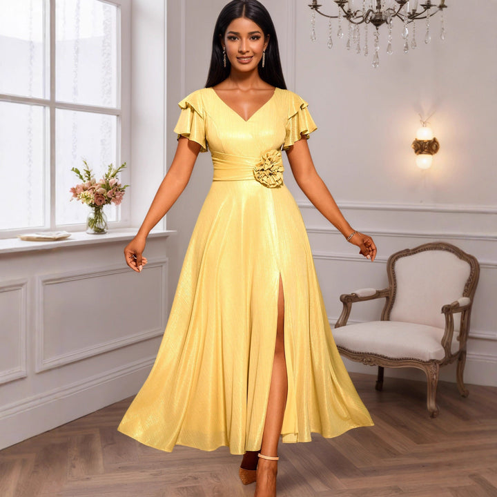 Golden Abendkleid mit elegantem V-Ausschnitt & voluminösen Rüschen für festliche Anlässe. Damen Partykleid.