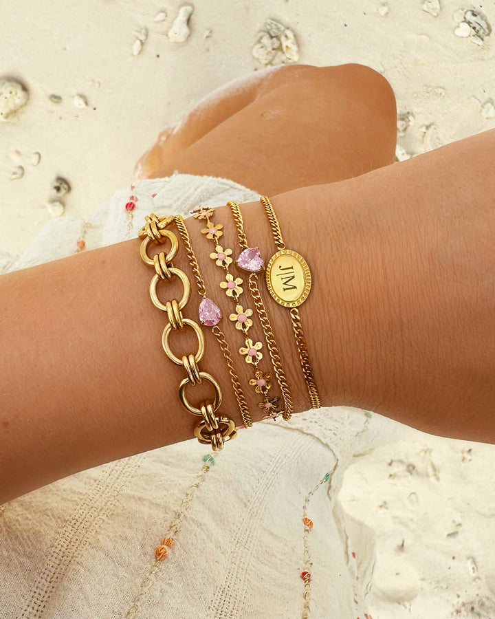 Stilvolles Damen Herz Geburtsstein Armband, detailreicher personalisierter Schmuck für besondere Momente.
