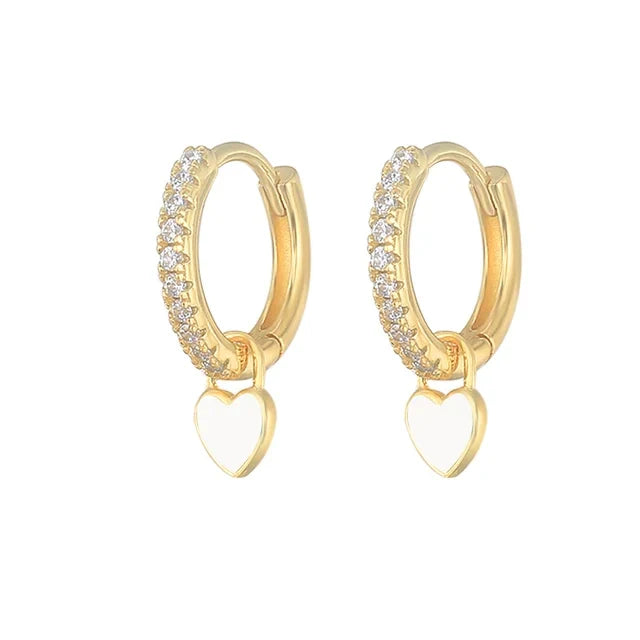 Elegante Zirkonia Creolen in Gold für Damen. Ein Highlight der Schmuckkollektion.