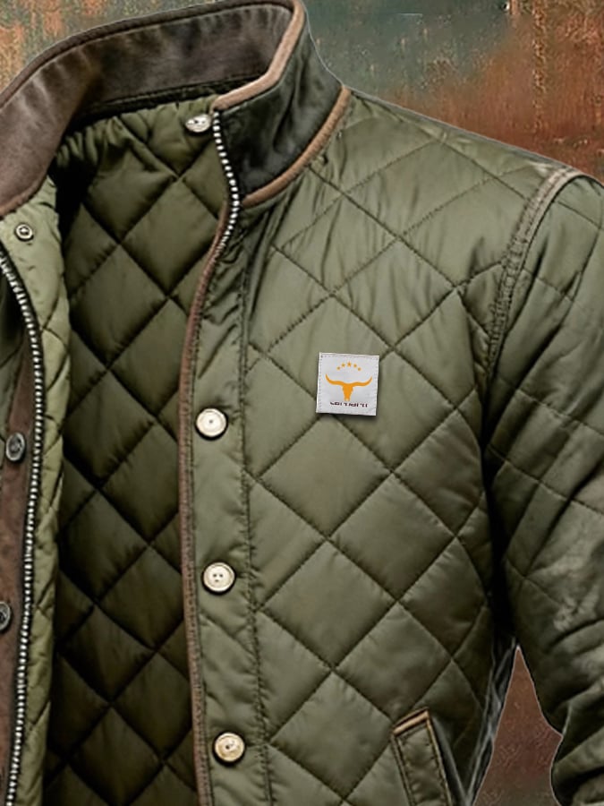 Elegante, warme Herren Winterjacke in Grün. Zeitlose Oberbekleidung für stilvolle Herrenmode.