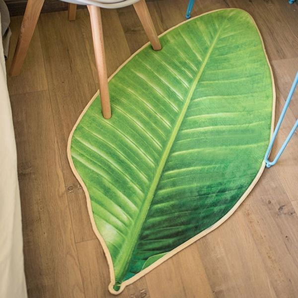 Realistischer grüner Blatteppich aus Flanell, rutschfest und weich. Perfekt als Deko im ganzen Haus.