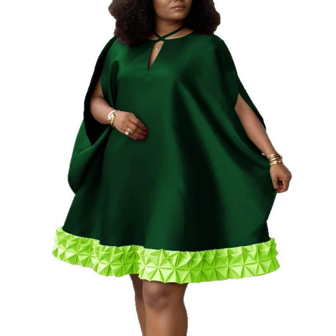 Elegantes violettes Damen Kurzarmkleid mit femininen Rüschensaum, schick und modern, ideal für Damen.