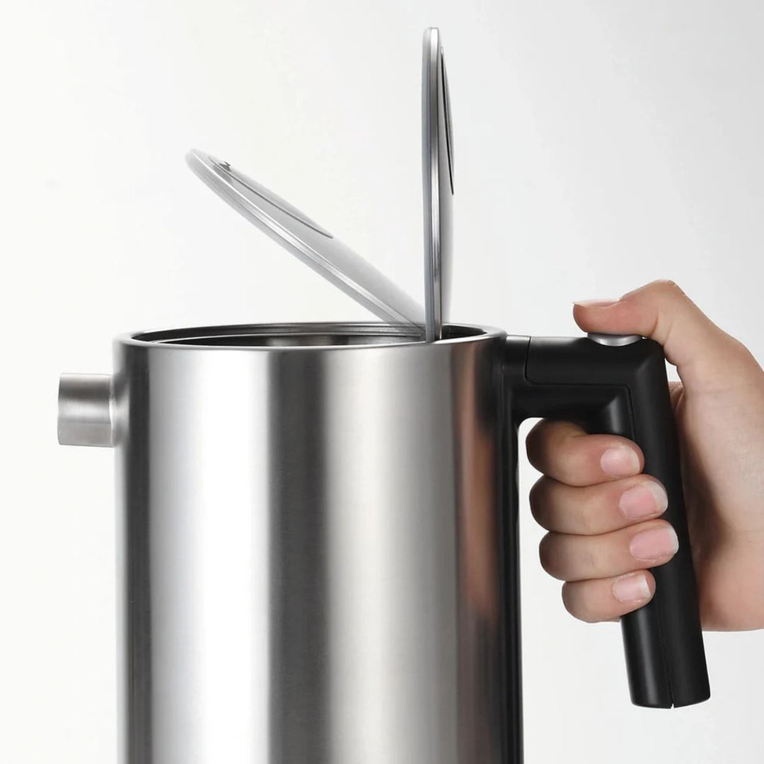 Wasserkocher mit integrierter Filterkaffee-Funktion. Ideal für frischen Kaffee, kabellos & doppelwandig.