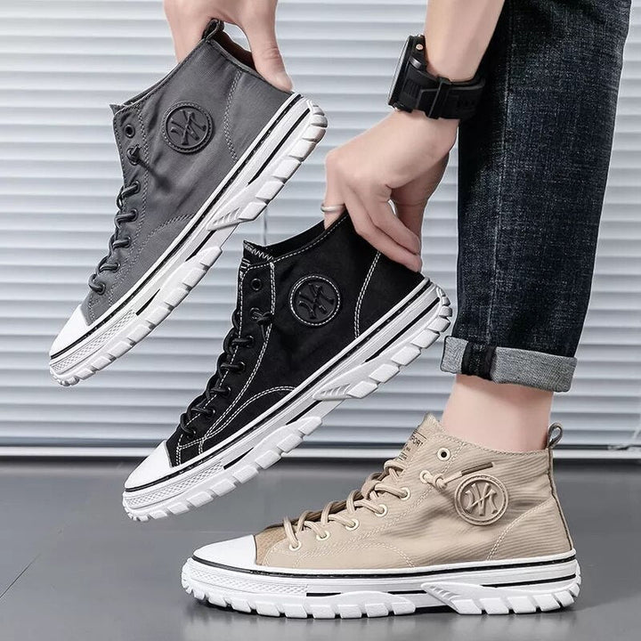 Schwarze Herren Canvas Sneakers "Viktor", trendige Alltagsschuhe für urbanen Streetwear-Look.
