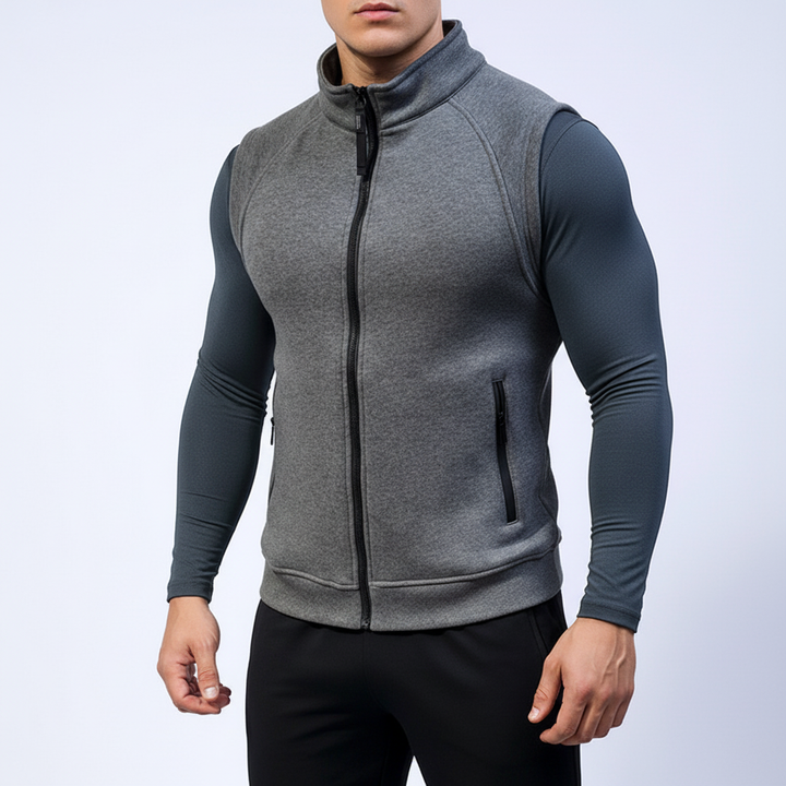 Detailansicht der grauen Mitchell Fleece-Freizeitweste mit robustem Reißverschluss und atmungsaktivem Material.