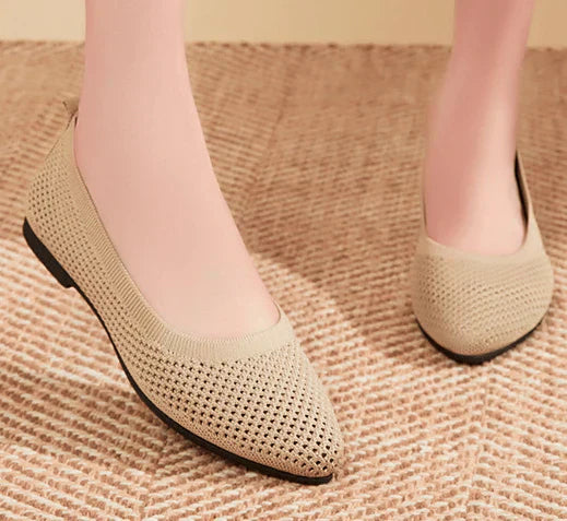 Bequeme orthopädische Sommerschuhe: Graue Ballerinas für Damenmode.