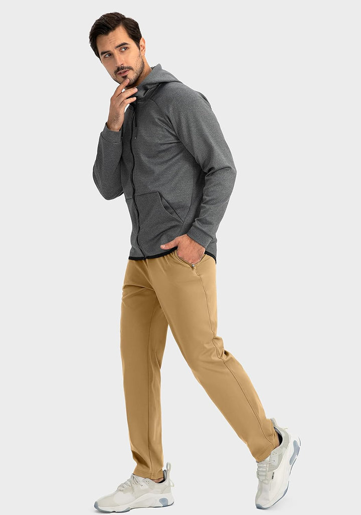 Vielseitige Herren Jogginghose, Tapered Fit, kombinierbar für Sport, Freizeit & Alltag.